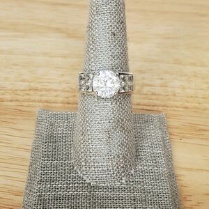 Sterling Silver Ring CZ Round Stone Side Set Square Stones 925 Size 7
